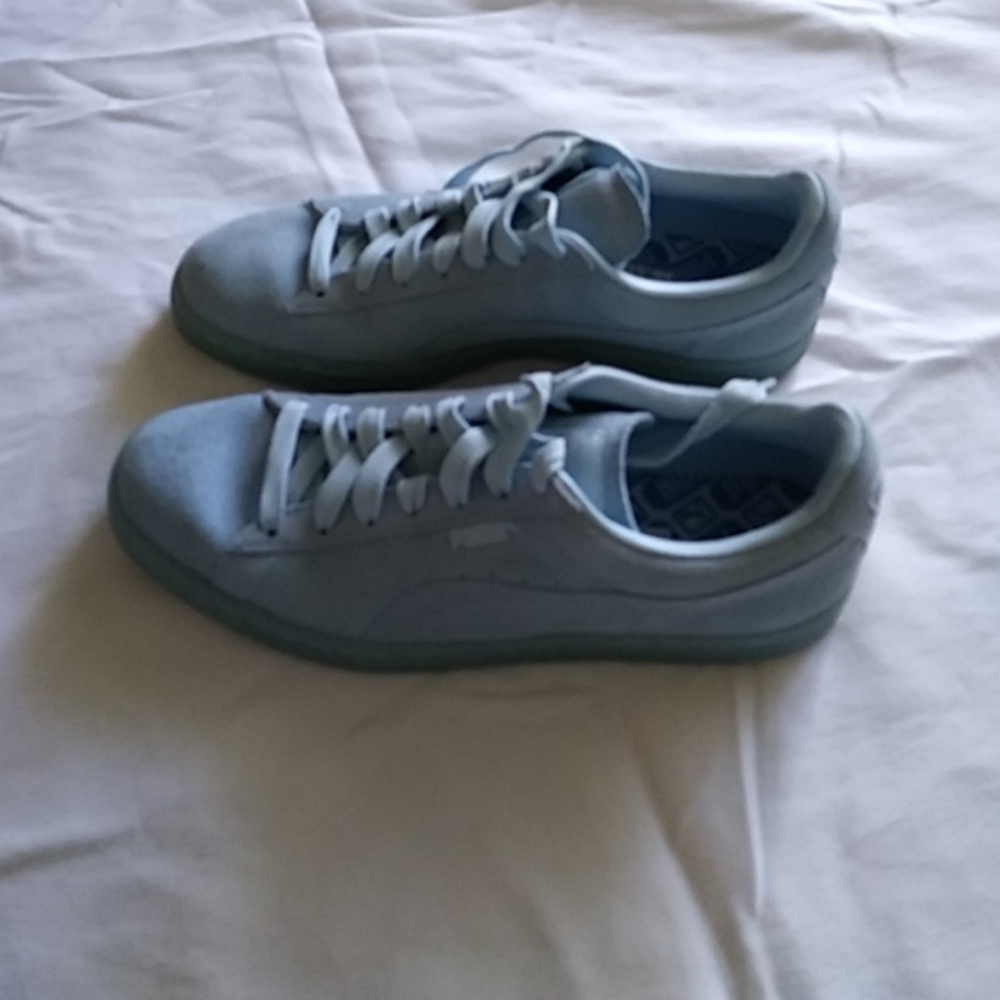 Men's Baby Blue Suede Puma Shoes